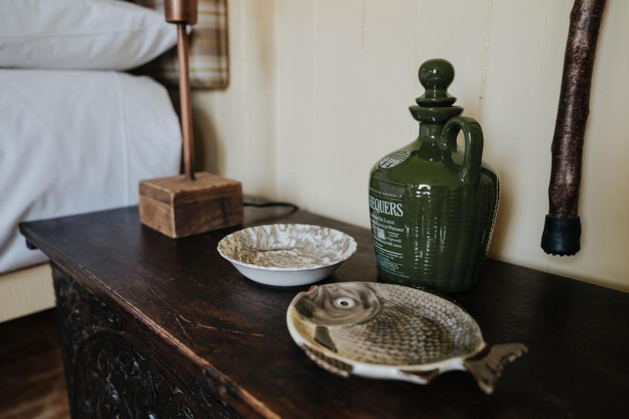 The Shepherds Huts & The Well Lodge At Ormesby Manor Ormesby Saint Michael 외부 사진